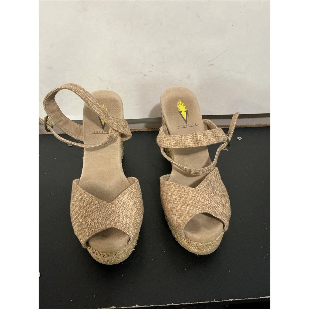 Volatile Espadrille Wedges Beige Womens Size 7 Open Toe Ankle Strap Sandals